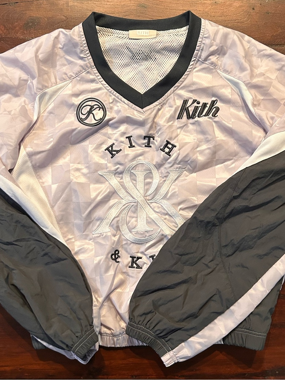 Kith kids Two-Tone White & Black Pullover Windbreaker. Never worn